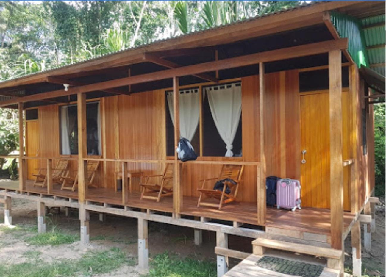 Amazon Planet Hotel Tambopata Екстериор снимка